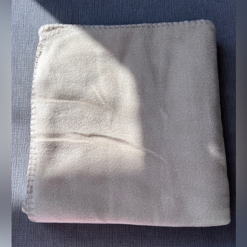 Soft Cream travel Blanket NOWT